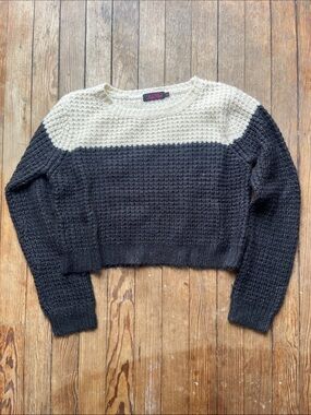 Motel Rocks Blue/Cream Crew Sweater